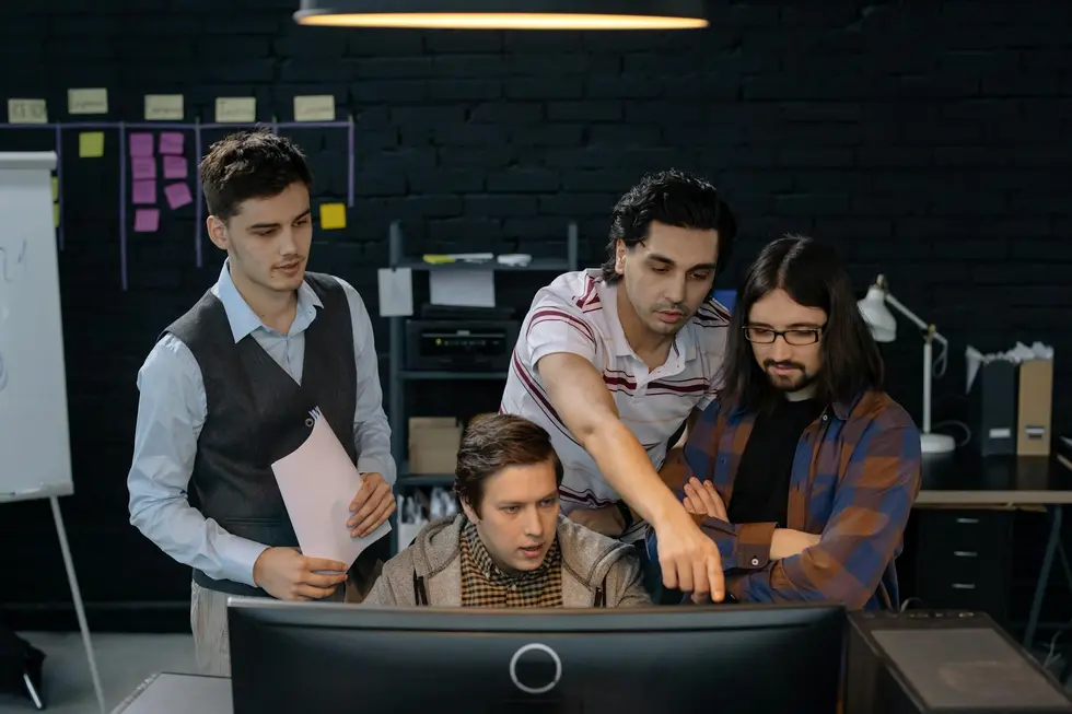 Totvs: Entendendo o Negócio que Cresce quando o Brasil Precisa Modernizar